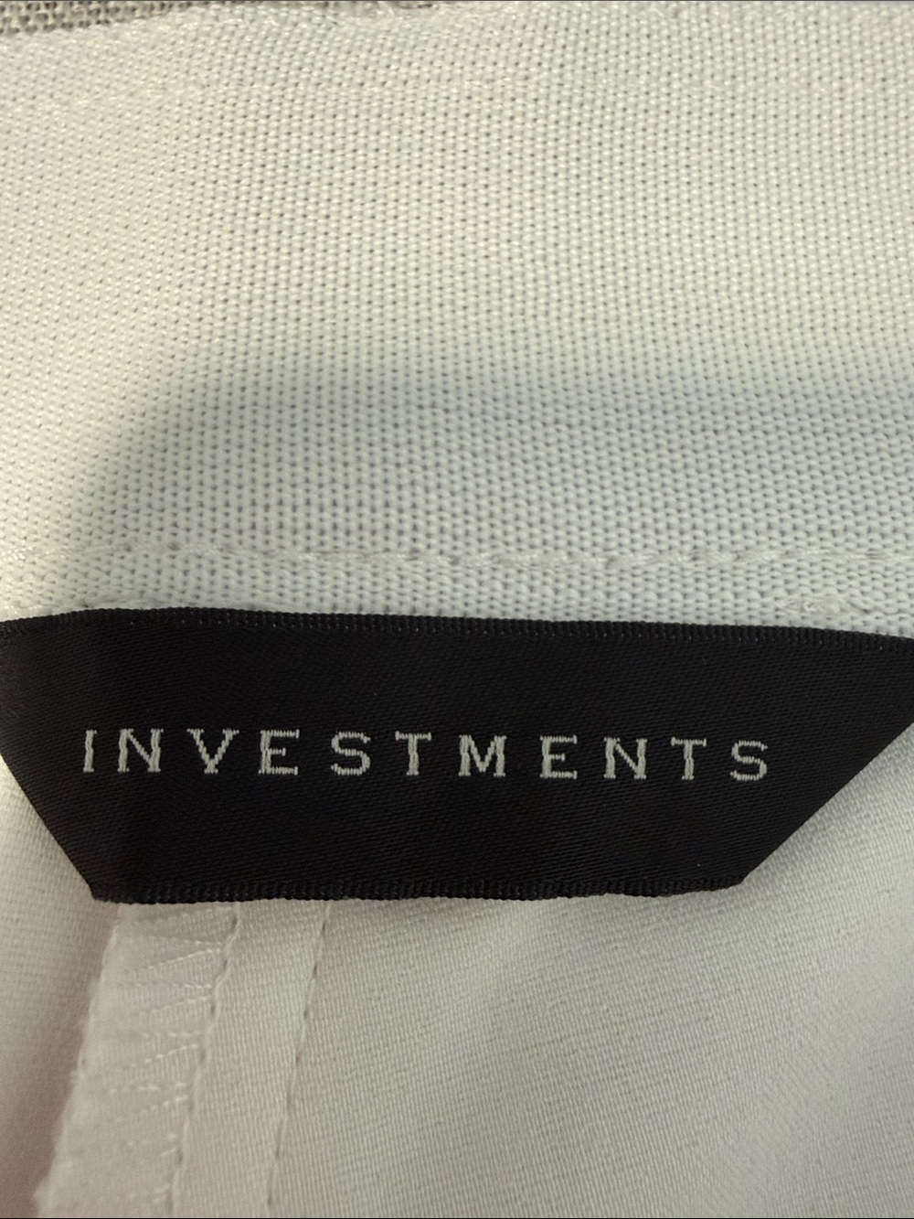 Investments Women’s White Bermuda shorts SZ14 - Picture 4 of 15